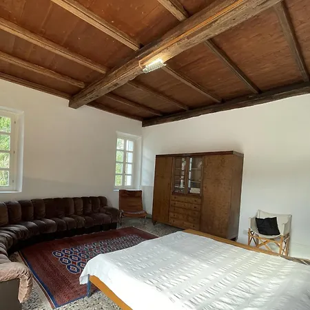 Дом отдыха Casa 1700 Casalborgone